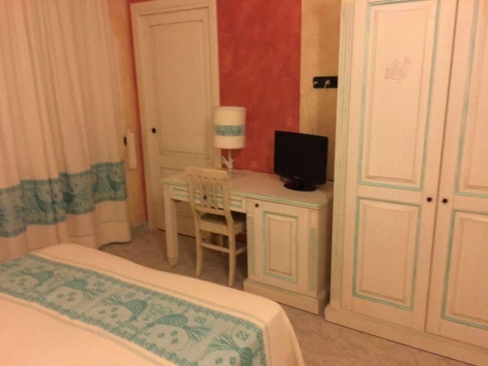 Hotel Monreale Sardara Buitenkant foto