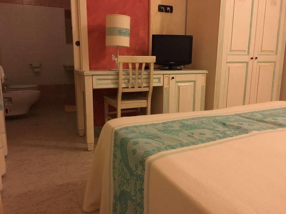 Hotel Monreale Sardara Buitenkant foto