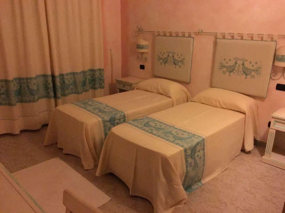 Hotel Monreale Sardara Buitenkant foto